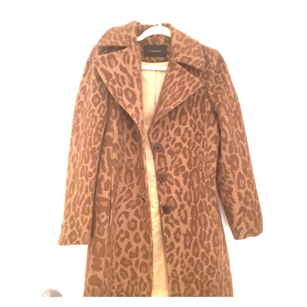 Size 6 wool leopard print Tahari coat